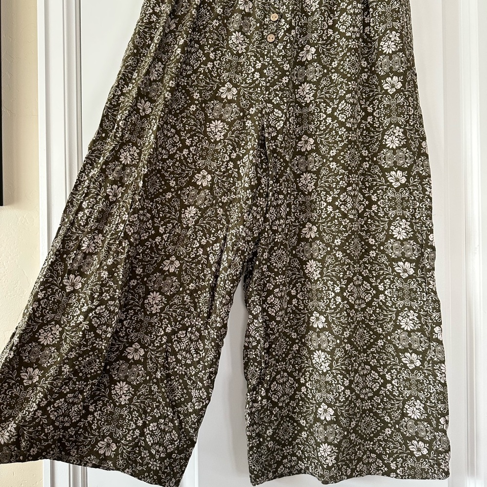 Olive Green Floral Wide-Leg Pants